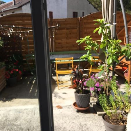 Plein Pied Village Montrond  Zewnętrze zdjęcie